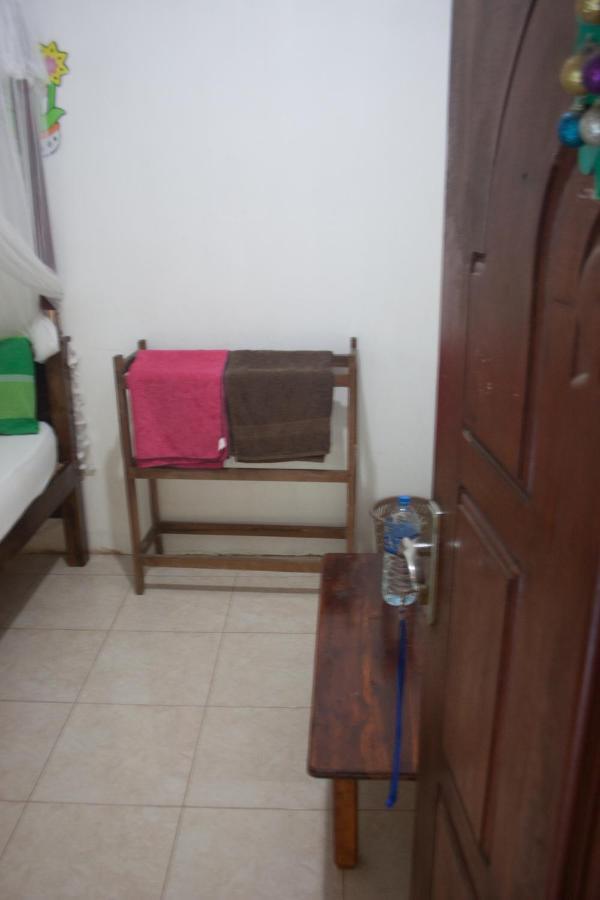 Senith Guest House Mirissa Exterior photo